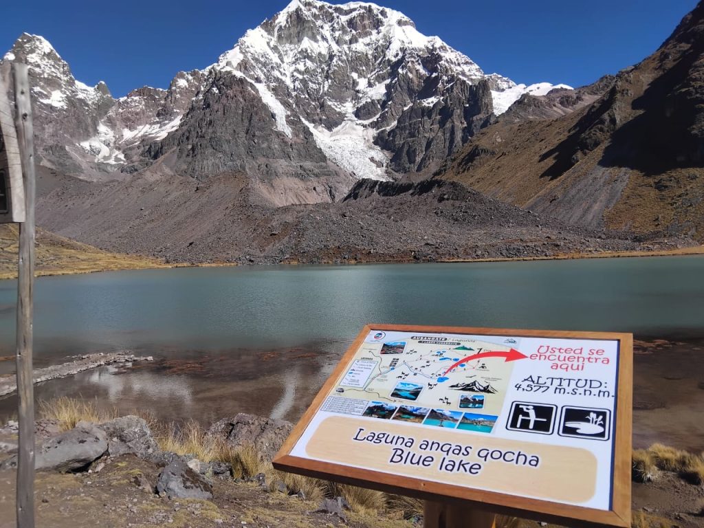 Ausangate 7 Lagoons Full-Day Trek