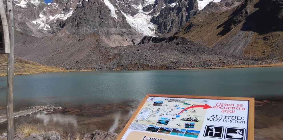 Ausangate 7 Lagoons Full-Day Trek