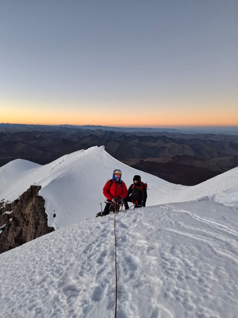 Climbers approaching the summit of Ausangate at 6,384 m