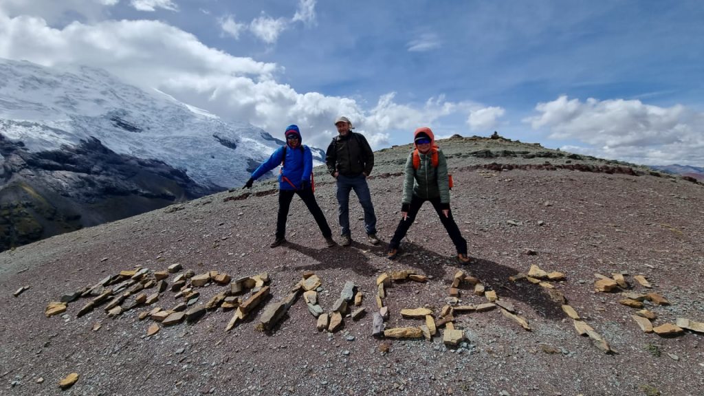 Crossing Apacheta Pass on the Ausangate 3-day trek