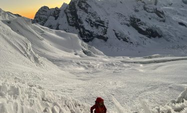 Ice climbing section on the way to the Ausangate summit