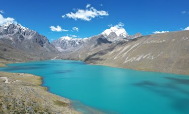 Turquoise Lake Singrenacocha – Full-Day Trek